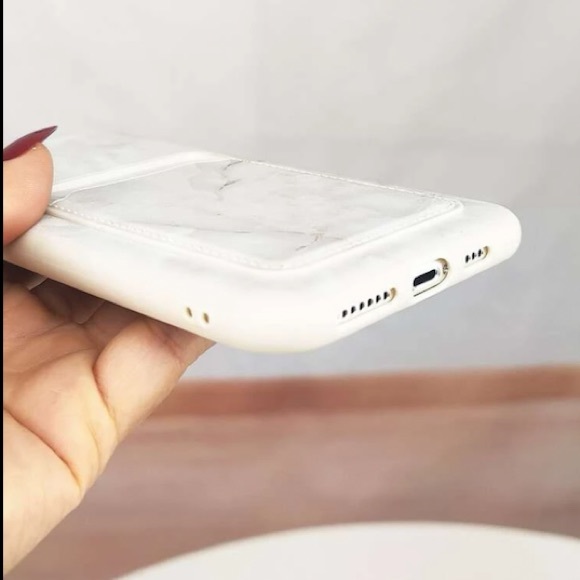 COPY - NEW!! Marble Card Slot iPhone Case🤍 - Picture 4 of 8